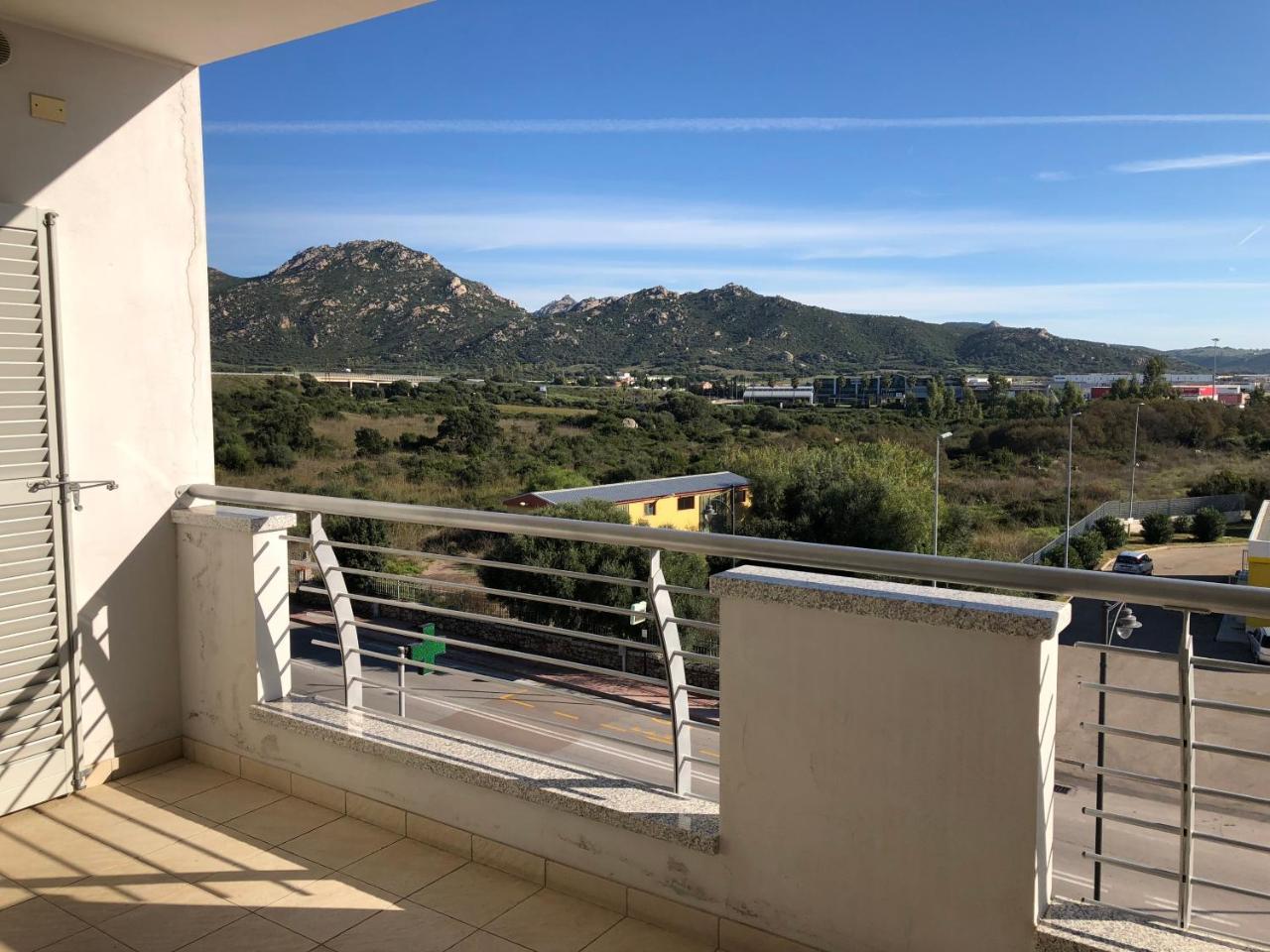 Milano 55 Apartment Olbia Ngoại thất bức ảnh